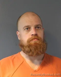 Mugshot of CAMERON REED SAUNDERS