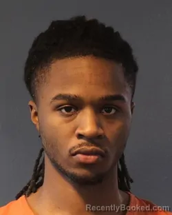 Mugshot of DARREON ALEXSE DAVIS