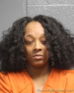 Mugshot of DESIRAE DAVENE LOFTON