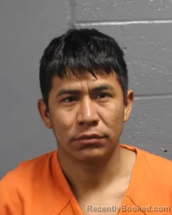 Mugshot of DERLYN LEONARDOL MORAN-DIAS