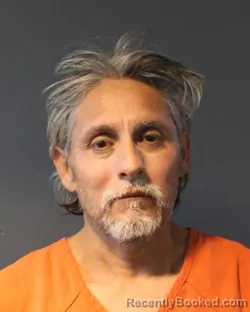 Mugshot of JOSE L VELAZQUEZ FLORES