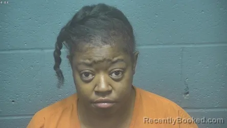 Mugshot of LEAH LATRICE THOMAS