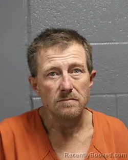 Mugshot of ROBIN LENN HONEYCUTT