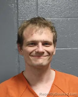 Mugshot of ZACHARY ALLEN SMITH