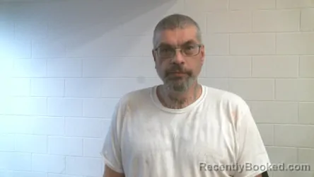 Mugshot of DONALD LYNN GROSS