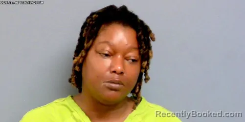 Mugshot of CHARLOTTA LA FAITH LINZY