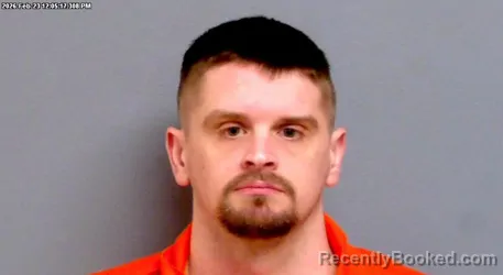 Mugshot of AARON WAYNE FREDERICK TURNER