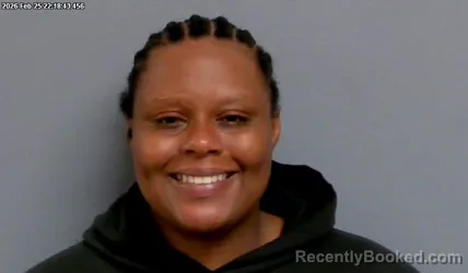 Mugshot of ROZCHE CARMELLA MARIE MARTIN