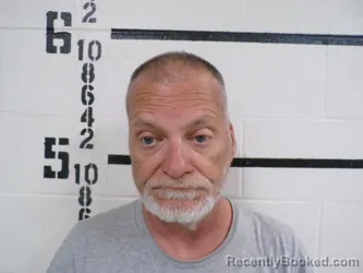 Mugshot of ROBERT DEWAYNE SIZEMORE