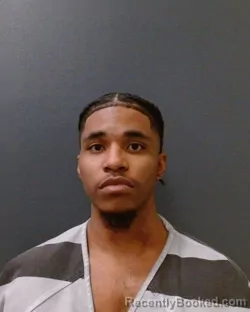 Mugshot of CHRISTIAN KEVION GOMEZ