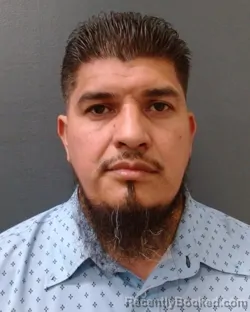 Mugshot of JORGE IVAN SUAREZ BERNAL