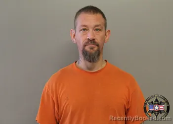 Mugshot of TY RAY BENNETT