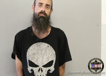 Mugshot of RYAN DANIEL HULL