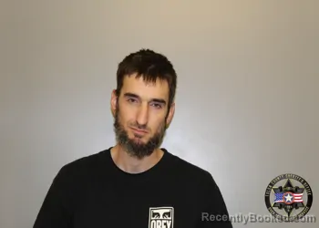 Mugshot of JOSHUA VALE