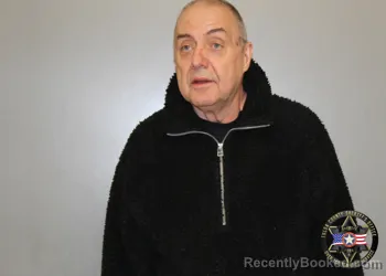 Mugshot of ROBERT STENNETT