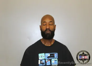 Mugshot of TRAVIS E CHAMBERS