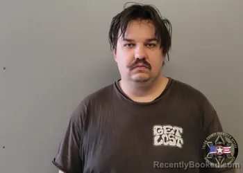 Mugshot of LUKE J POTTER