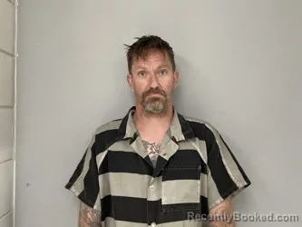 Mugshot of JORDAN WAGGONER