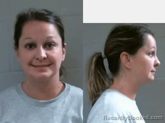 Mugshot of BRITTANY LYNN LETTERMAN booked in Washington County, Oklahoma on April 24, 2026