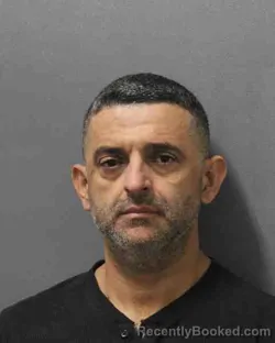 Mugshot of ROBERTO CARLOS DIAZ-MEDINA