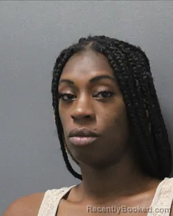 Mugshot of KEYUANA MONIQUE THOMPSON