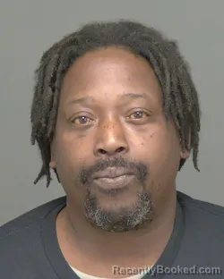 Mugshot of KENNETH DEWAYNE PETERSON