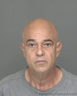 Mugshot of HECTOR HERNANDEZ booked in Highlands County, Florida on April 22, 2026