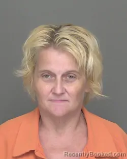 Mugshot of TAMMY RENA KIZZIRE booked in Highlands County, Florida on April 27, 2026