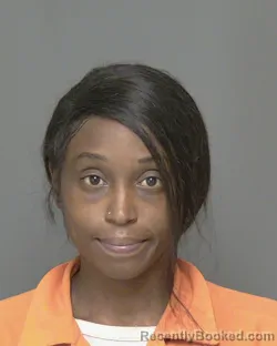 Mugshot of DARIELE DENISE DORSEY booked in Highlands County, Florida on June 16, 2026