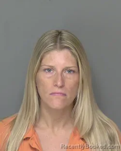 Mugshot of JESSICA LYNN SANDERS booked in Highlands County, Florida on June 23, 2026