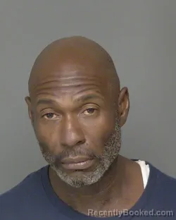Mugshot of DEREK EUGENE ALEXANDER booked in Highlands County, Florida on June 24, 2026