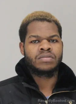 Mugshot of JARIAH MOORE