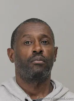 Mugshot of RELUNDUS WASHINGTON