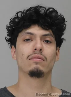 Mugshot of OSCAR MATA DEL TORO