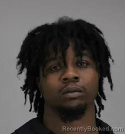 Mugshot of DENZEL DAVIS