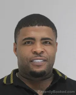 Mugshot of MARQUIE LEWIS