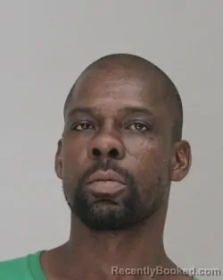 Mugshot of RODERICK WOODS