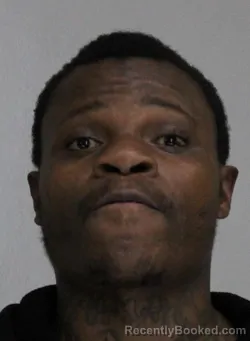 Mugshot of TREVON DAVIS