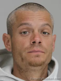 Mugshot of OSCOR MUNIZ