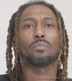 Mugshot of QUENTIN DAVIS