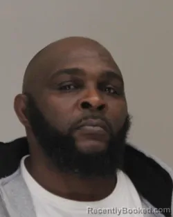 Mugshot of QUINSHUN JONES