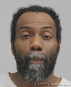 Mugshot of LEAUNDRE WOLFE booked in Dallas County, Texas on April 1, 2026