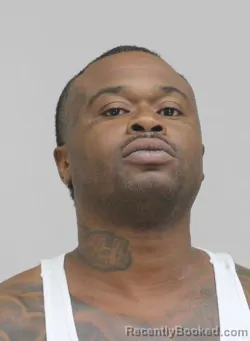 Mugshot of CARLOS BENDAW booked in Dallas County, Texas on April 17, 2026