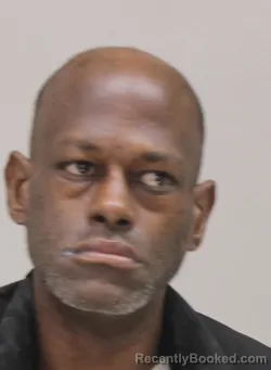 Mugshot of DARRYL REDDIX booked in Dallas County, Texas on April 19, 2026