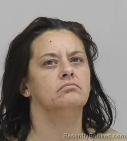Mugshot of CYNTHIA BETTENCOURT booked in Dallas County, Texas on April 20, 2026