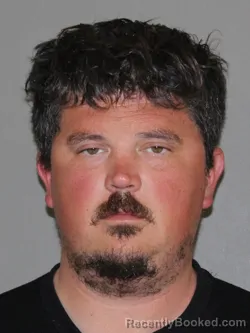 Mugshot of Cameron W Farmer