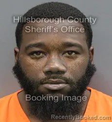 Mugshot of DONTAVIUS RAJA WADE