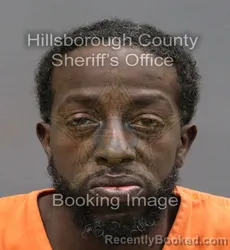 Mugshot of DEAIDRE JR AVANT