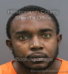 Mugshot of LADERRIAN DARNEZ FRAZIER