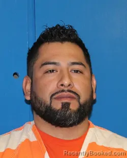 Mugshot of JESUS ALBERTO ESPINOZA GUTIERREZ
